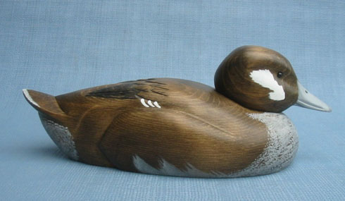 Robert Kelly Wood Carving - Classic Handcarved Bufflehead Hen Decoy